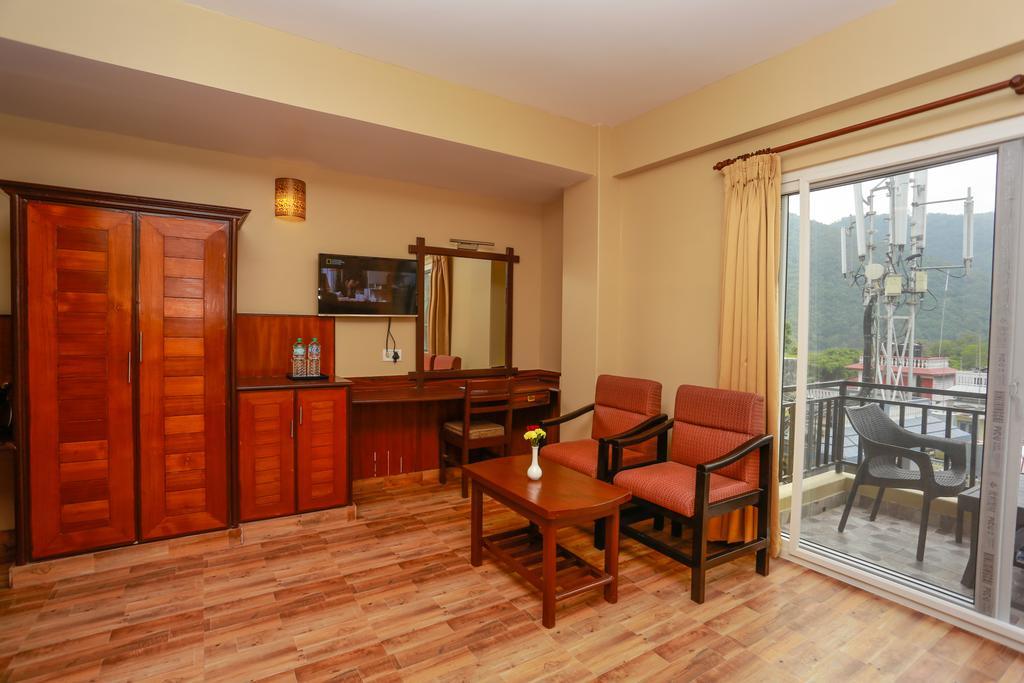 Pokhara Choice Inn Exterior photo